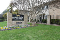 Building Photo - Huntington Townhomes