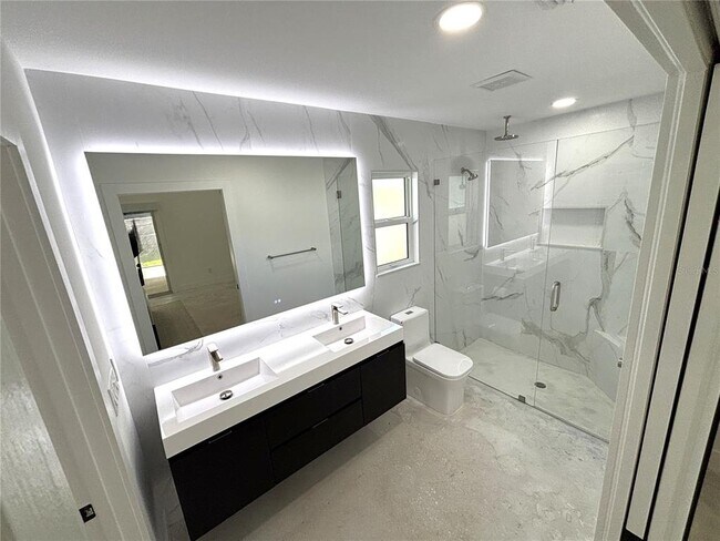 Building Photo - 268 Lemonlily Ct
