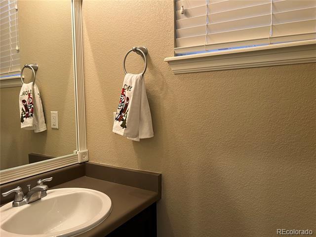 Building Photo - 25572 E 2nd Pl