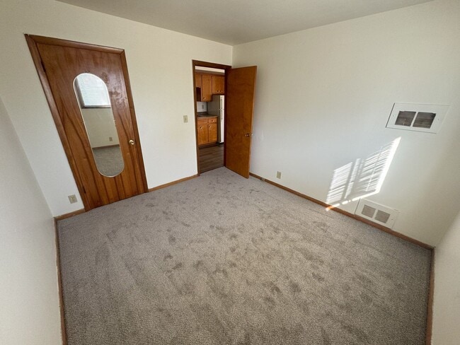 Building Photo - 4100 S 51st St