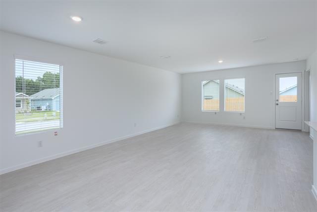 Building Photo - 727 Ginkgo Wy