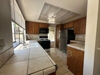 Building Photo - 7575 Skyview Rd