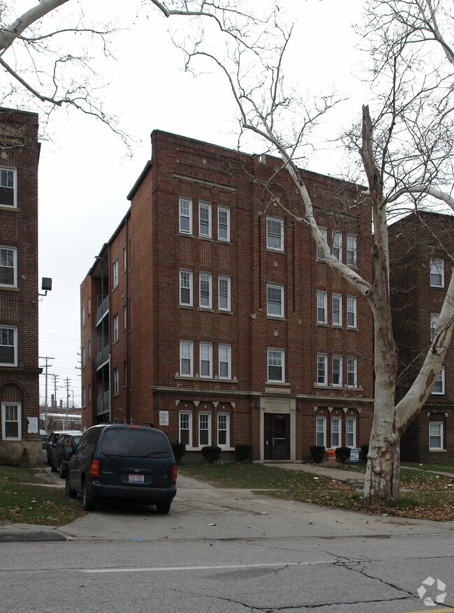 1368 West Blvd 1368 West Blvd Cleveland OH 44102 Apartment Finder