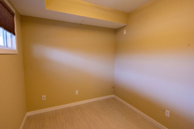 Building Photo - Little Italy Townhome - 1911 E 119th St , ...