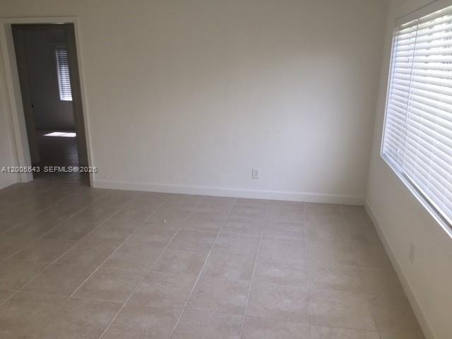 Building Photo - 805 NE 138th St