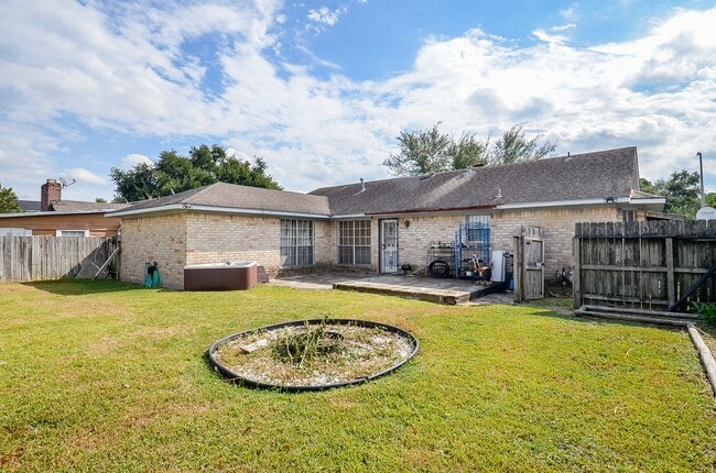 Building Photo - 1506 Wilshire Park Dr