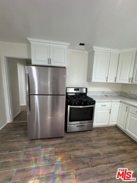 Building Photo - 1606 S Bundy Dr