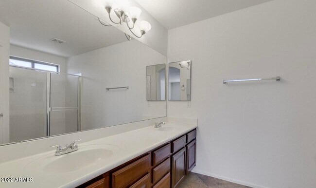 Building Photo - 4809 W Darrel Rd
