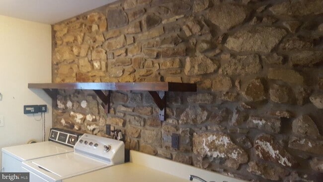 Building Photo - 2902 Lower Saucon Rd