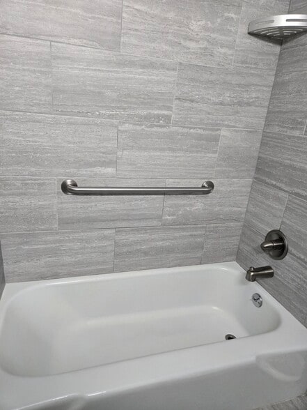 Building Photo - 2113 Saint Michael Dr