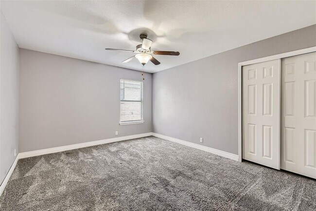 Building Photo - 1803 Lloydminister Way
