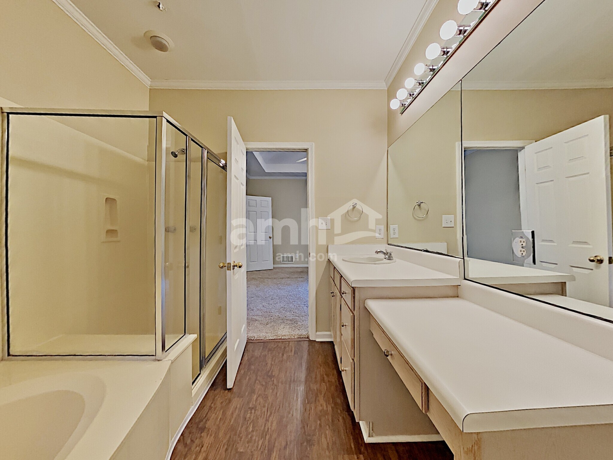 Building Photo - 1302 Dungan Dr NW