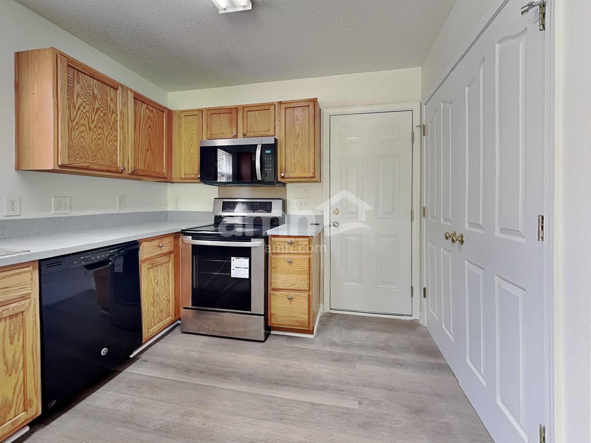 Building Photo - 6820 Squirrels Foot Ct