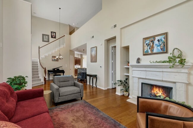Building Photo - Richardson Townhome