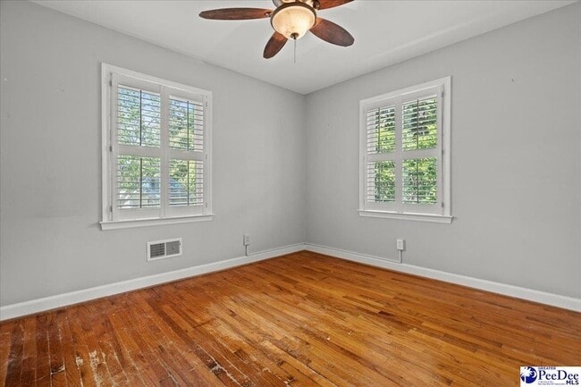 Building Photo - 726 Wisteria Dr