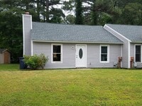 Building Photo - Right in the middle of the city!!!