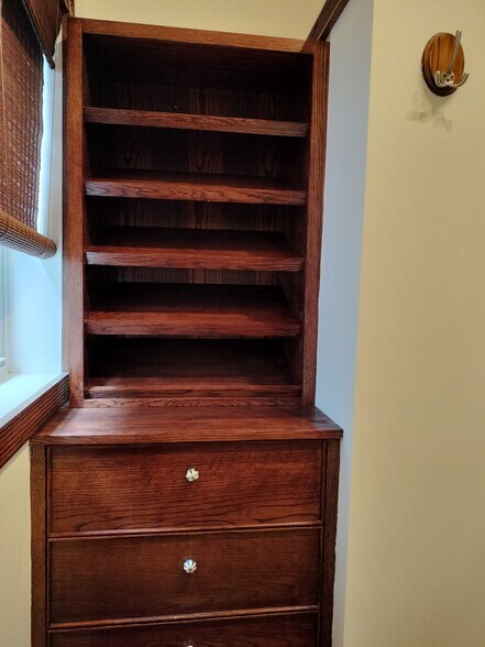 Walk-in closet - 3046 N Leavitt St