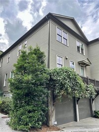 Building Photo - 2192 Niles Pl NE