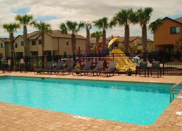 Building Photo - 420 CABERNET Place