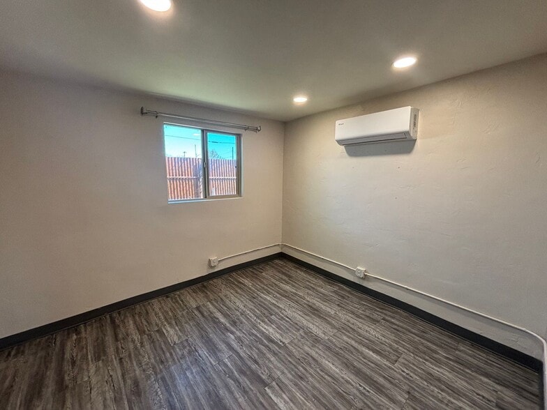 Building Photo - 5128 E Pima St