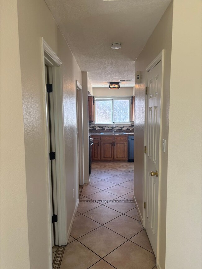 Building Photo - Charming 4-Bedroom Home in a Prime Location!