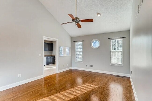Building Photo - 4150 Lake Mist Dr NW