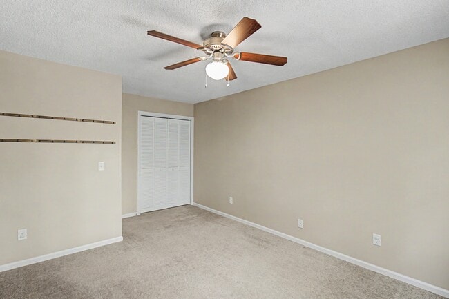 Building Photo - 1384 Forest Lake Dr