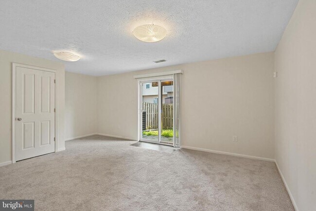 Building Photo - 606 Ransom Ct