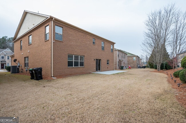 Building Photo - 3325 Earhart Way