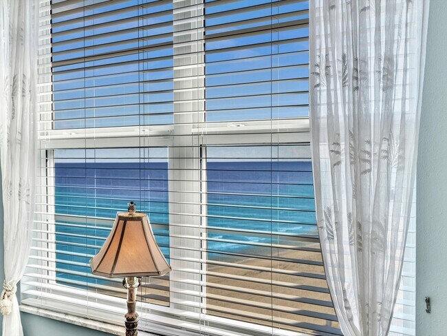 Building Photo - 4505 S Ocean Blvd