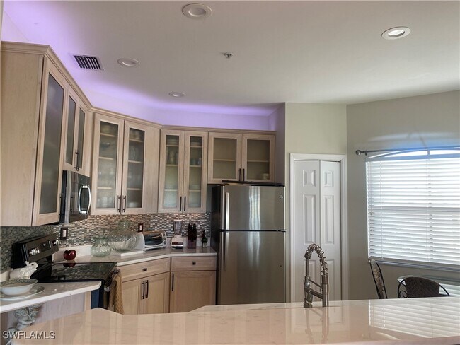 Building Photo - 210 Vintage Cir