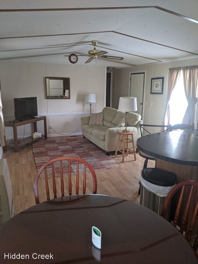 Building Photo - 2 br, 1 bath House - 235 Monarch Lane