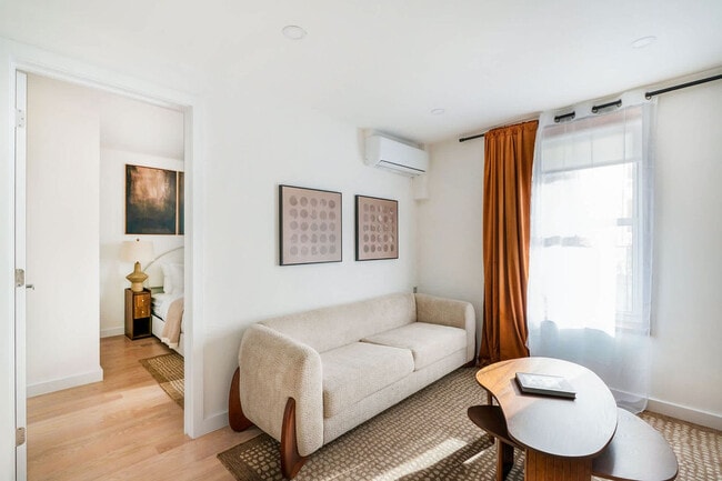 Building Photo - 335 E 22nd St