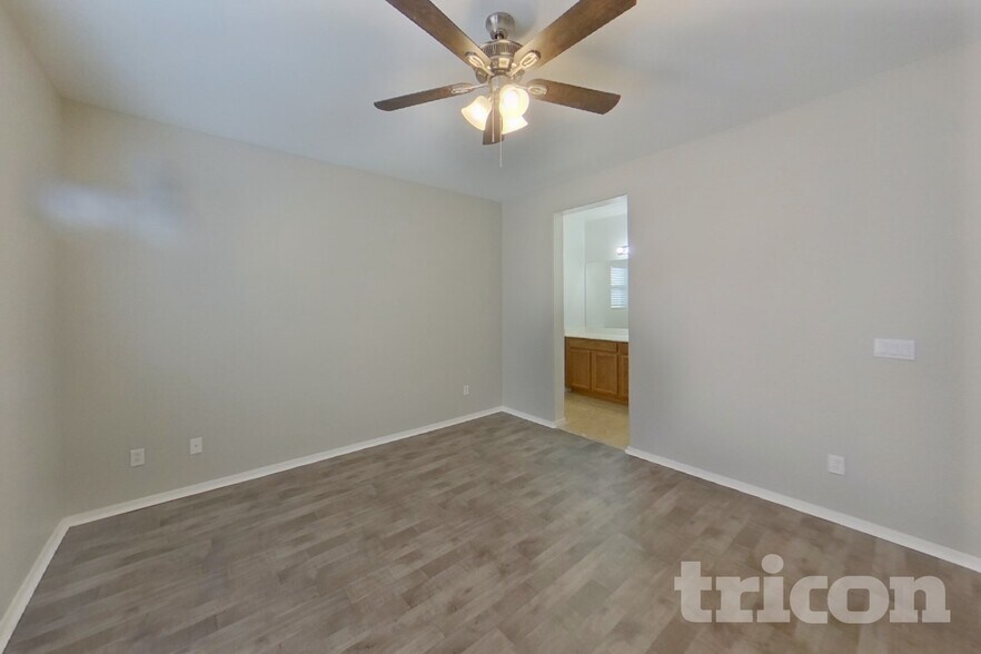 Building Photo - 42542 W Lucera Ct