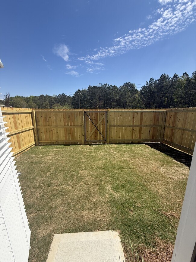 Building Photo - 1019 Homestead Dr