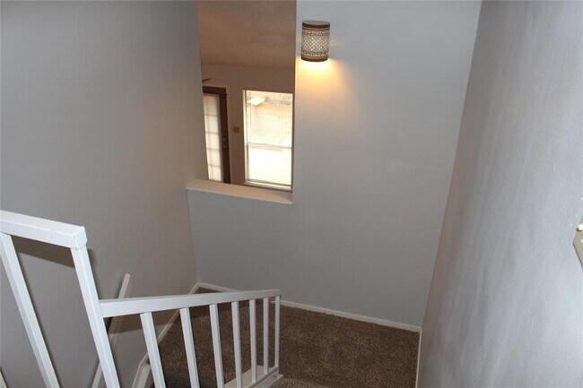 Building Photo - 2110 Rio Grande St
