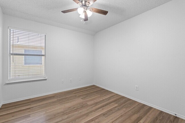 Building Photo - 1132 Single Tree Dr