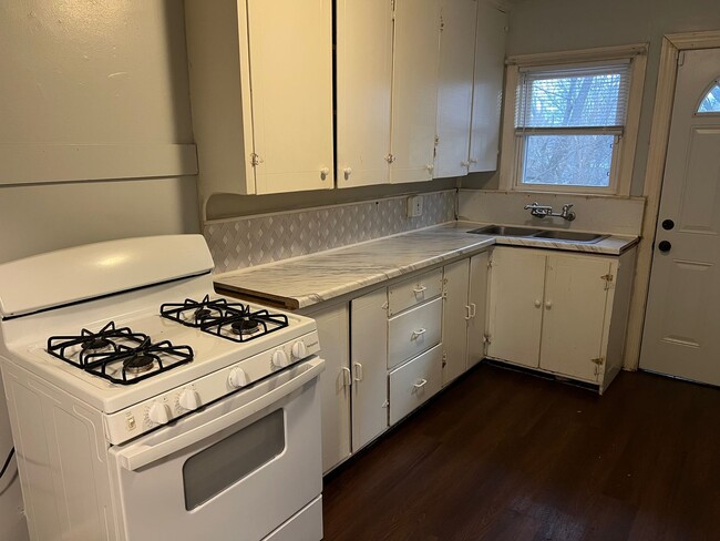 Building Photo - COMING SOON! Downtown Unit