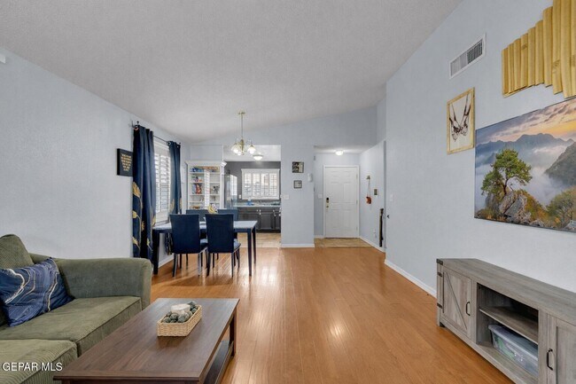 Building Photo - 3092 Tierra Bowles Dr