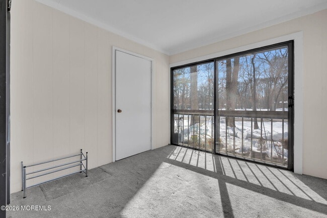 Building Photo - 129 Amberly Dr