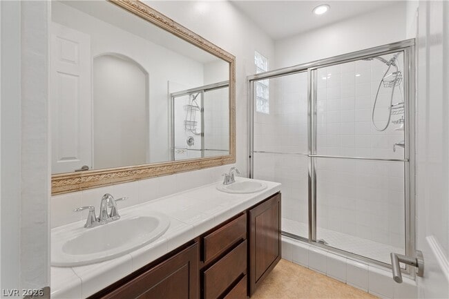 Building Photo - 11283 La Madre Ridge Dr