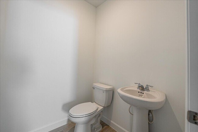 Building Photo - 6346 Windwood Wy