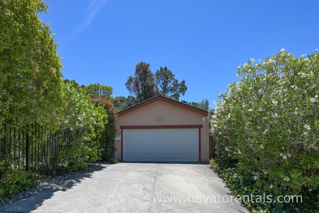 Building Photo - 65 Santa Maria Dr