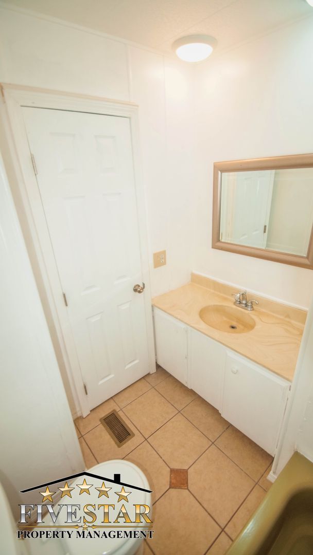 Building Photo - 1500 Pacheco Rd