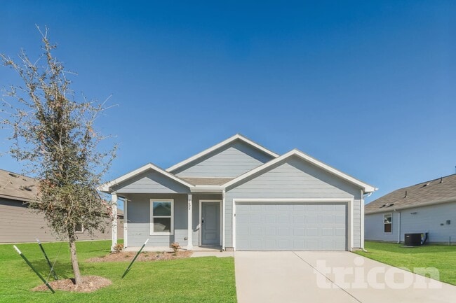 Primary Photo - 1624 Parlier St