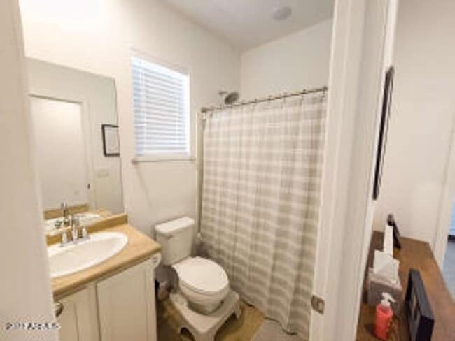 Building Photo - Apply Here www.realty480pm.appfolio.com/listings