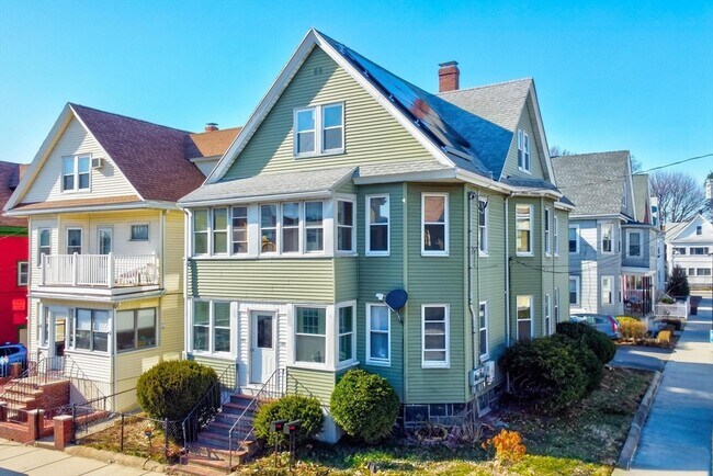 Building Photo - 101-103-103 Judson St
