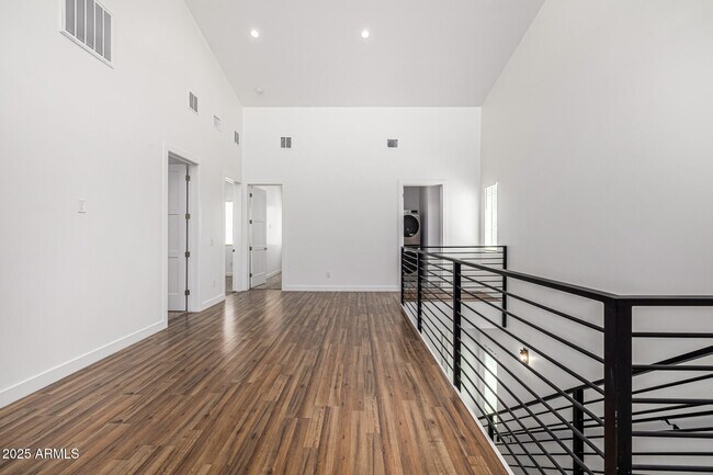 Building Photo - 6610 N 16th St