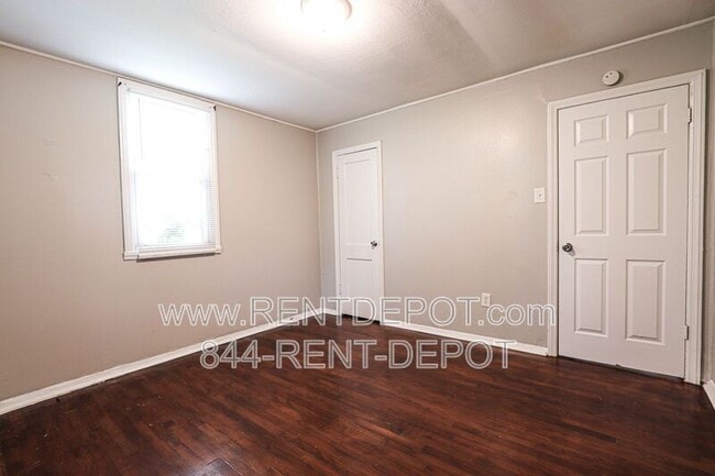 Building Photo - 1621 Rheinhardt Ave