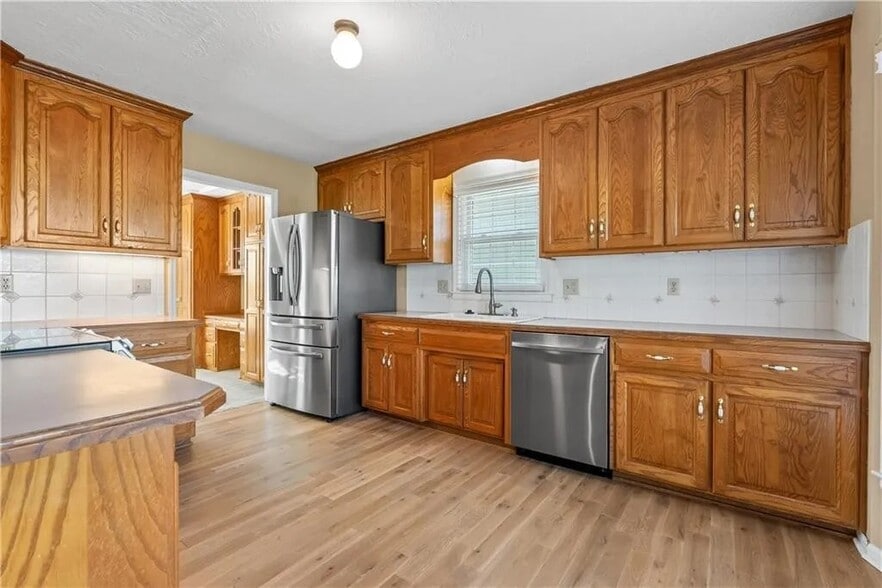 Kitchen - 1502 SW 9th St